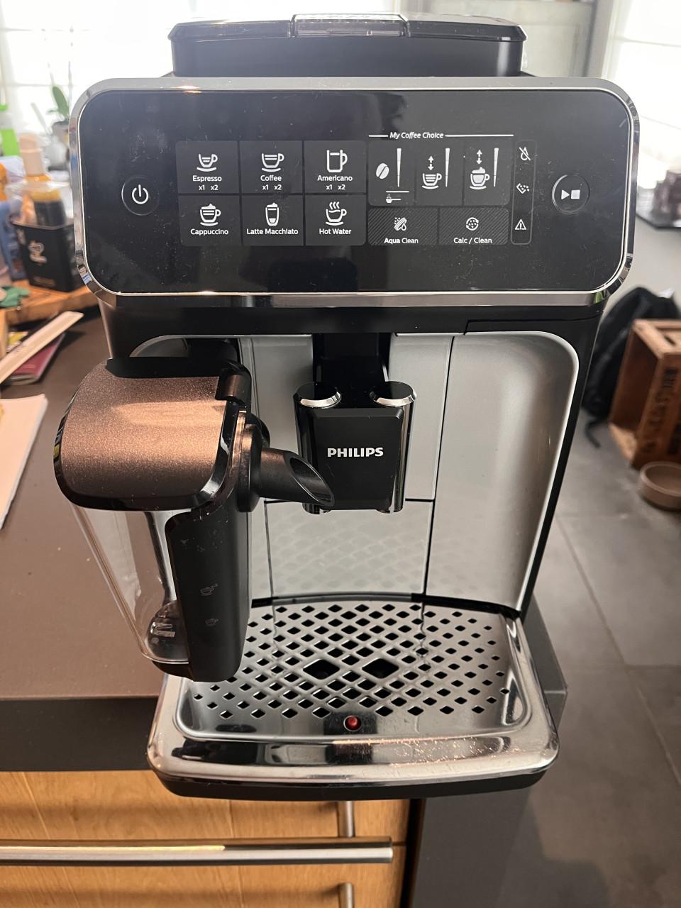Philips EP3246 LatteGo serie koffiemachine (verse bonen)