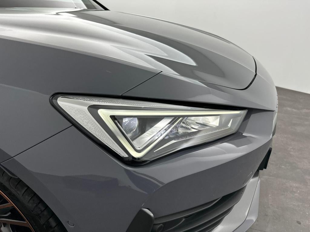 Cupra Leon 1.4 e-hybrid vz copper edition pano sfeer acc camera
