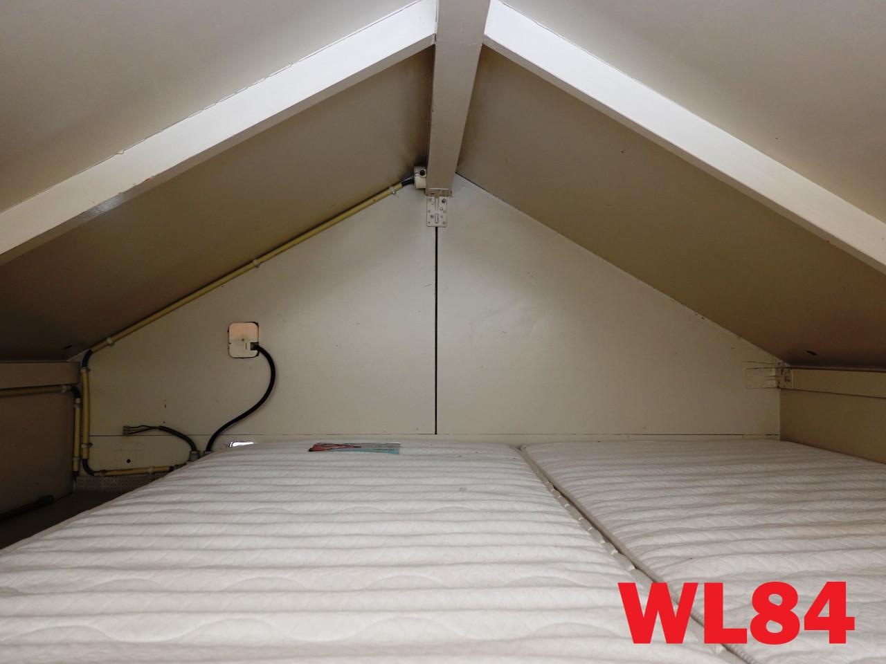 Leuk 4 pers strandhuisje met vlonderterras en dubbel glas te koop