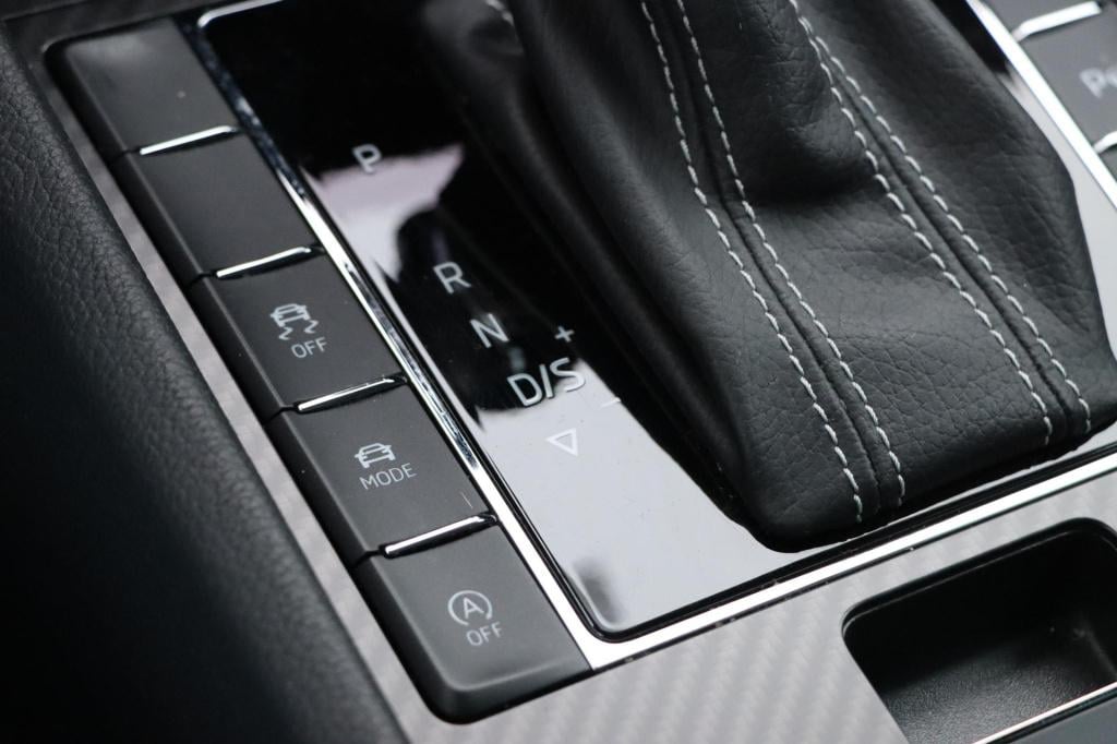 Skoda Superb 2.0 tsi 4x4 sportline business 280pk dsg7