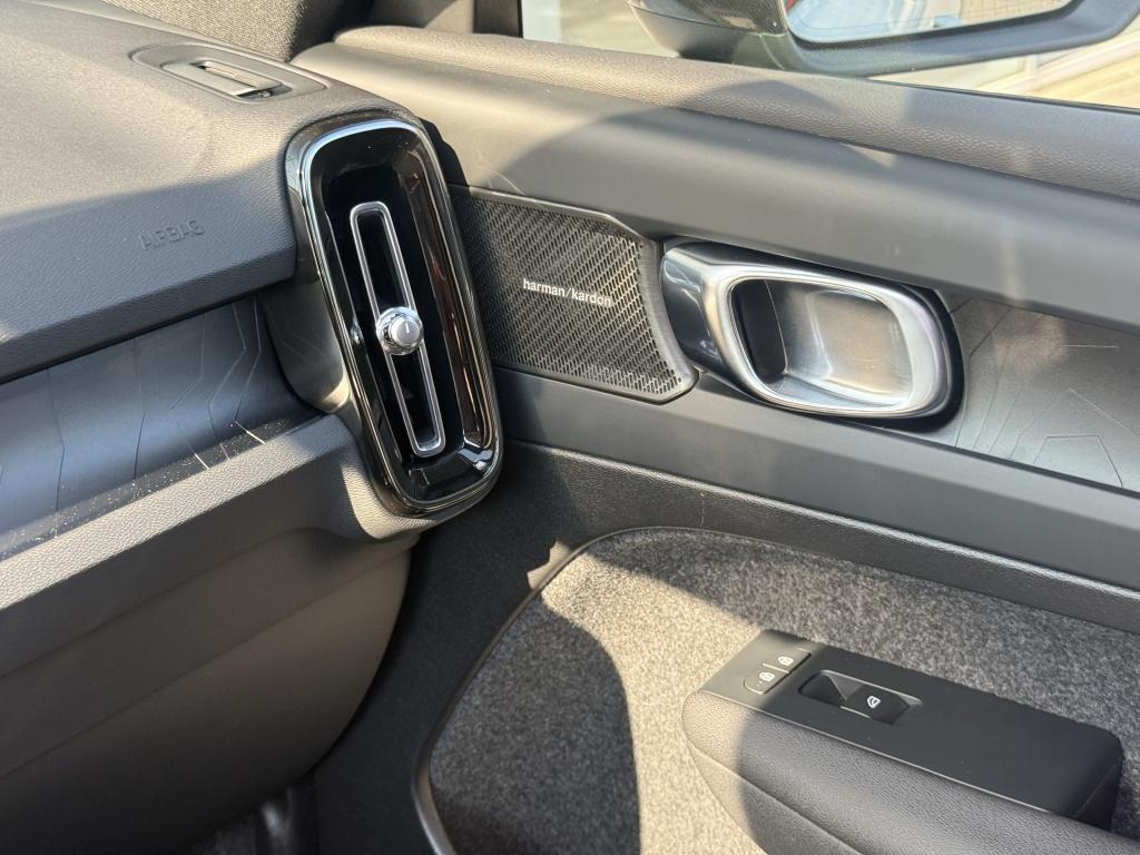 Volvo XC40 t5 262pk recharge ultimate dark| panodak| trekhaak| adap.cruise|