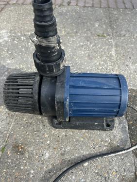 Te koop aquaforten 22000 sterke en zuinige Vijverpomp zonder type plaatje