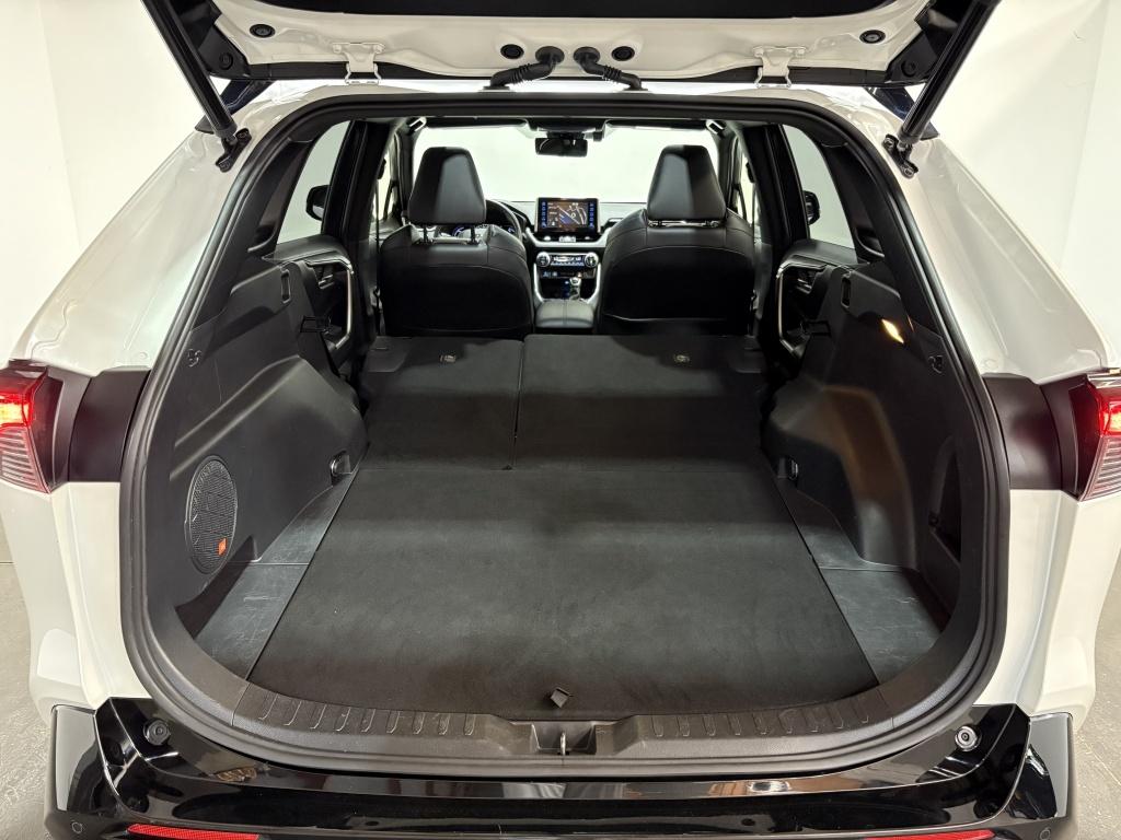Toyota Rav4 2.5 hybrid awd bi-tone | innovation-pakket | trekhaak | panodak