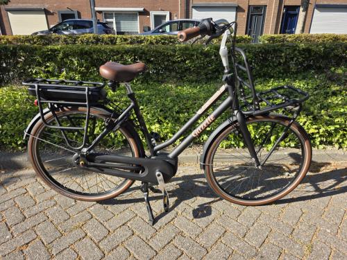 Zo goed als nieuwe Gazelle Miss Grace met Bosch middenmotor