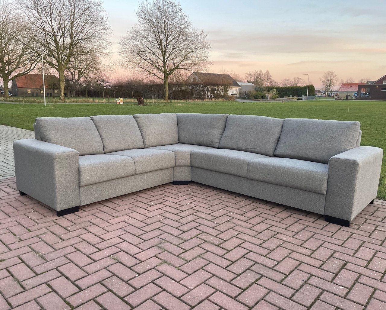 GRATIS LEVERING HEEL NL Mooie Grijs Stoffen Hoekbank