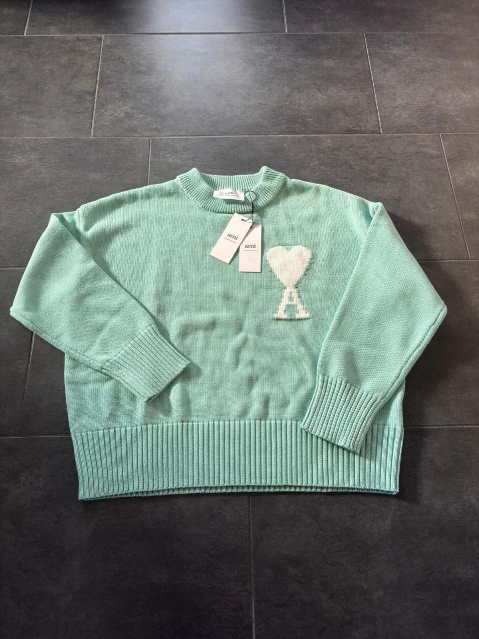 Nieuwe Ami Paris trui. Diverse kleuren.