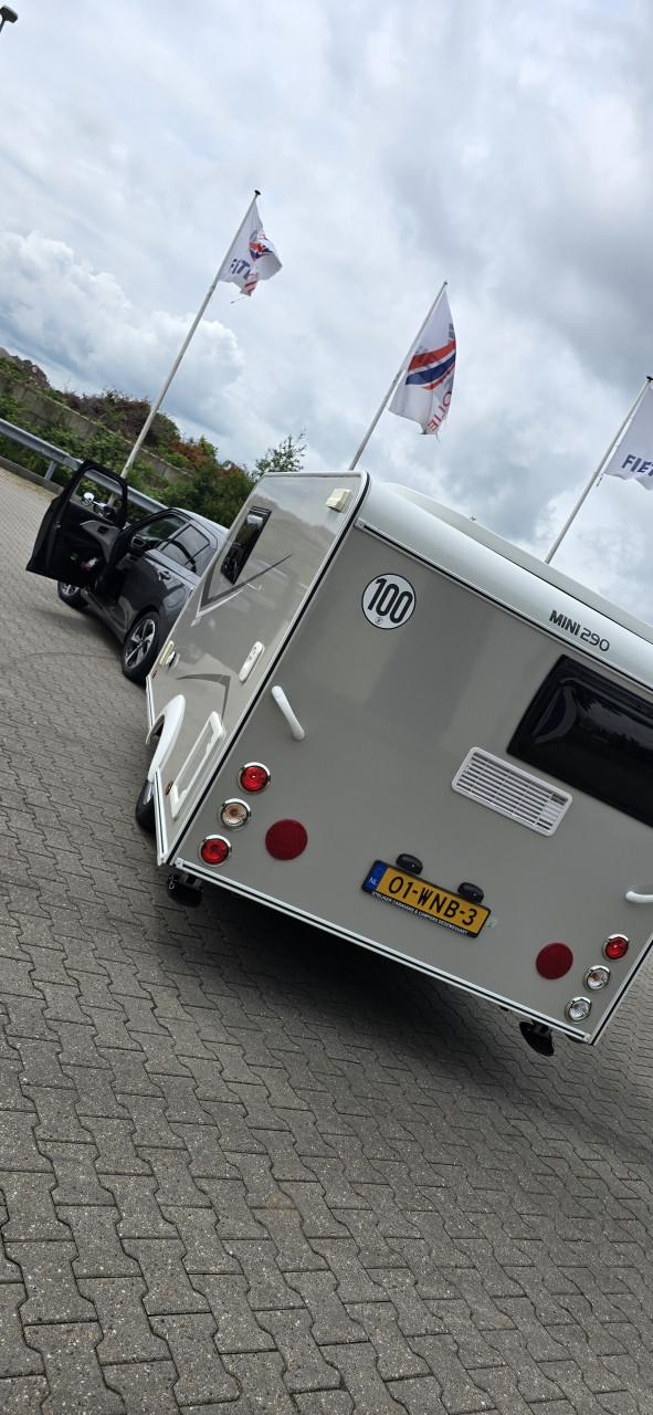 Compacte Trigano Mini 290 (688 kg) – Zeer compleet & BOVAG gekeurd