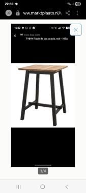 Te Koop Bartafel met Barkrukken