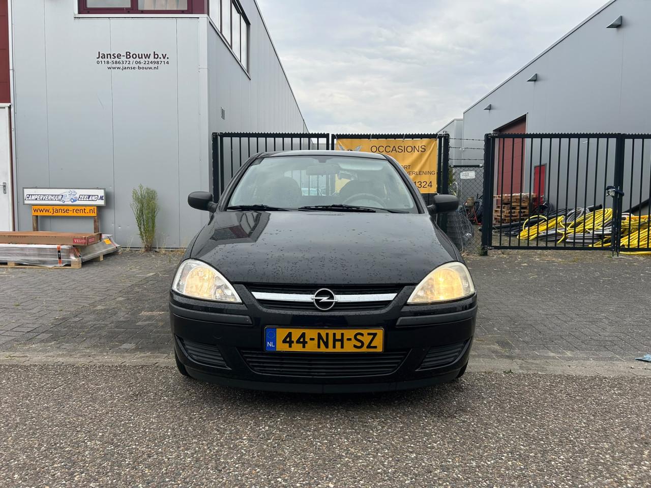 Opel Corsa 1.2-16V Essentia | IJskoude Airco | Lange APK