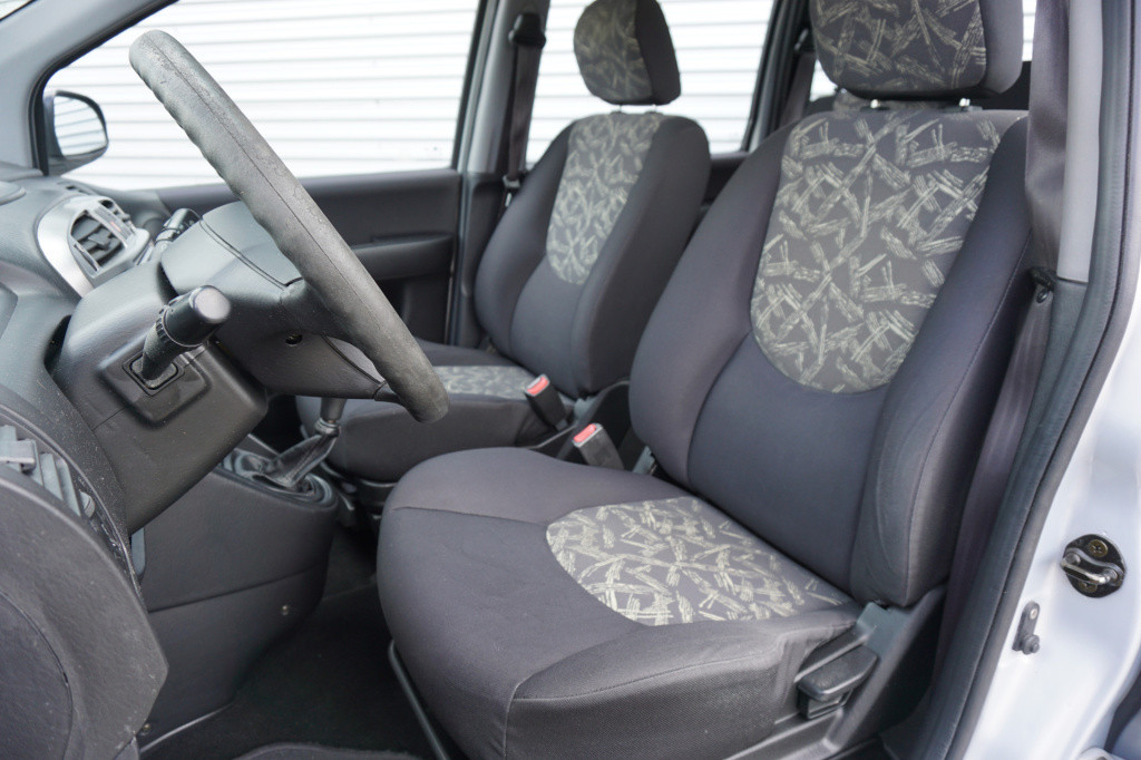 Hyundai Matrix 1.6i silver edition airco / elektr. ramen / trekhaak / nap