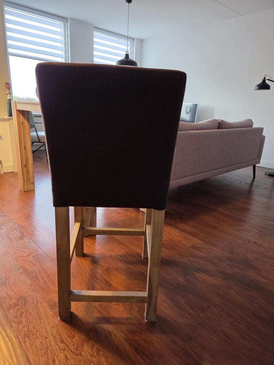 Set van 4 barkrukken met stoffen bekleding