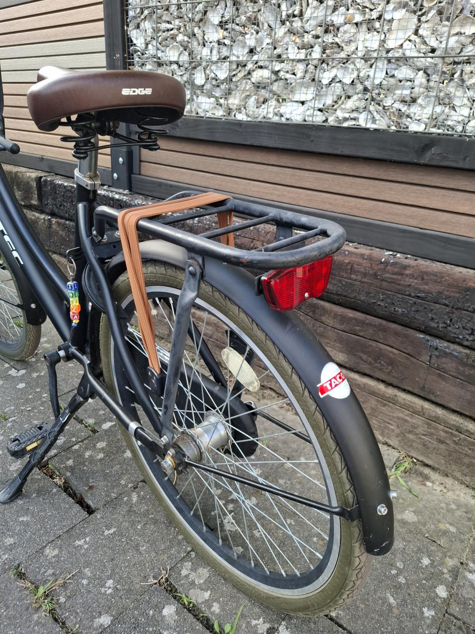 Altec meisjesfiets, zwart met 3 versnellingen