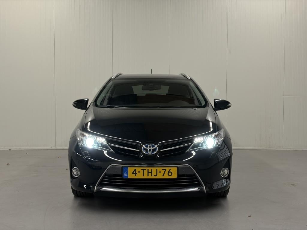 Toyota Auris touring sports 1.8 hybrid lease+