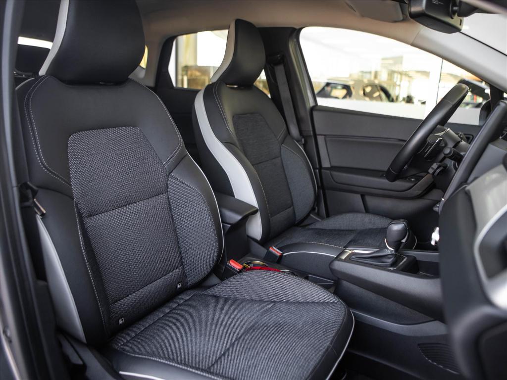 Renault Captur mild hybrid 140pk techno automaat | stoel & stuurverwarming 