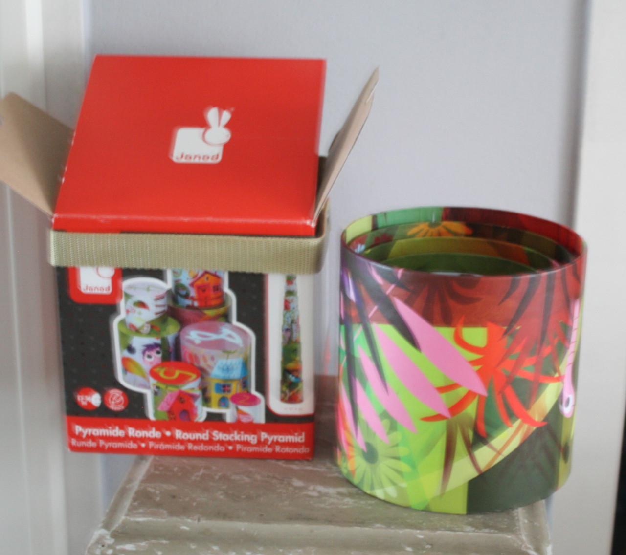 Speeltoren-pyramide karton