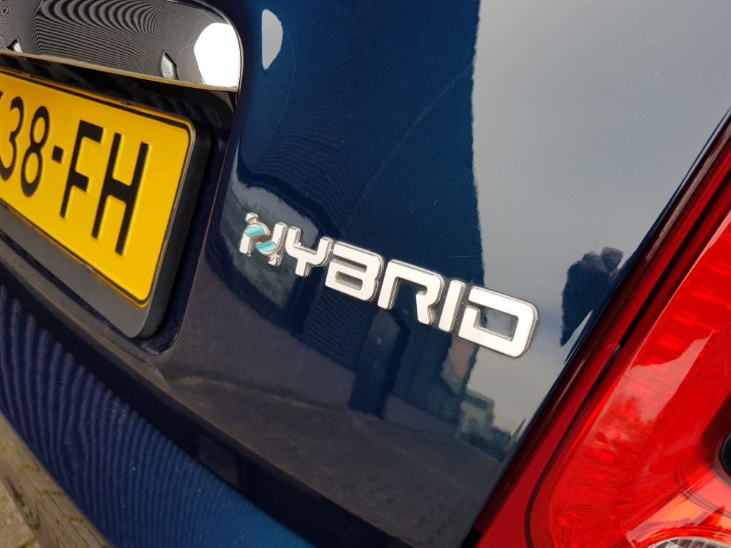 Fiat 500 hybrid lounge