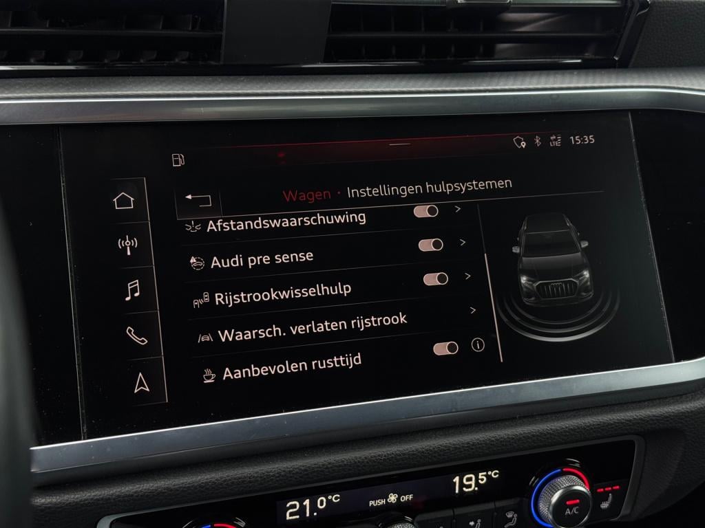 Audi Q3 35 tfsi * matrix led * stoelverwarming * adaptive cruise control