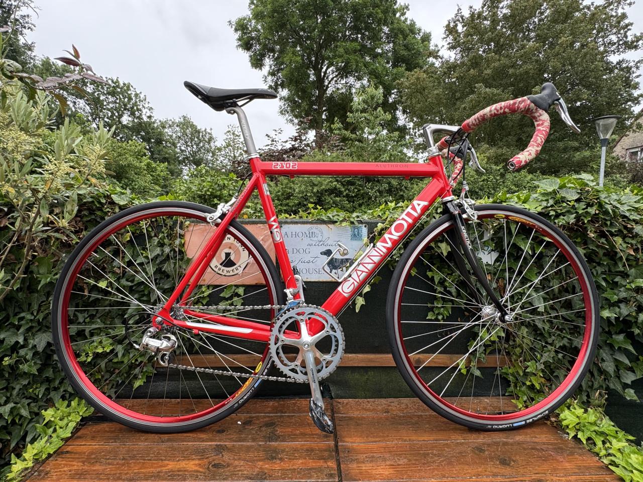 "RETRO" racefiets van het merk GIANNI MOTTA