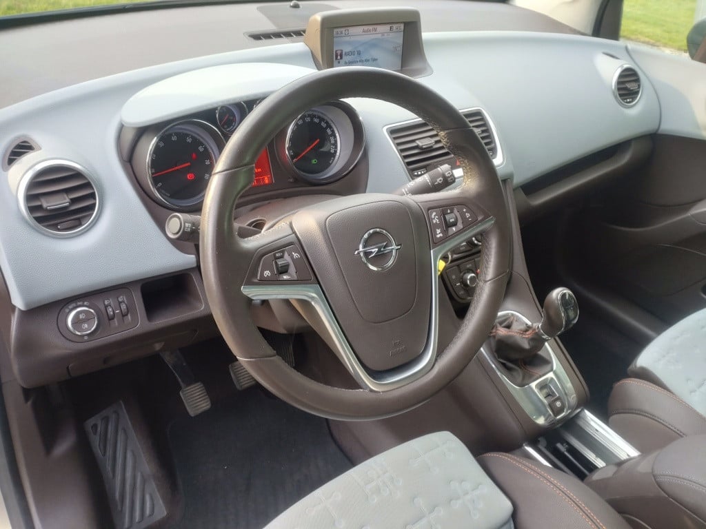 Opel Meriva 1.4i turbo cosmo