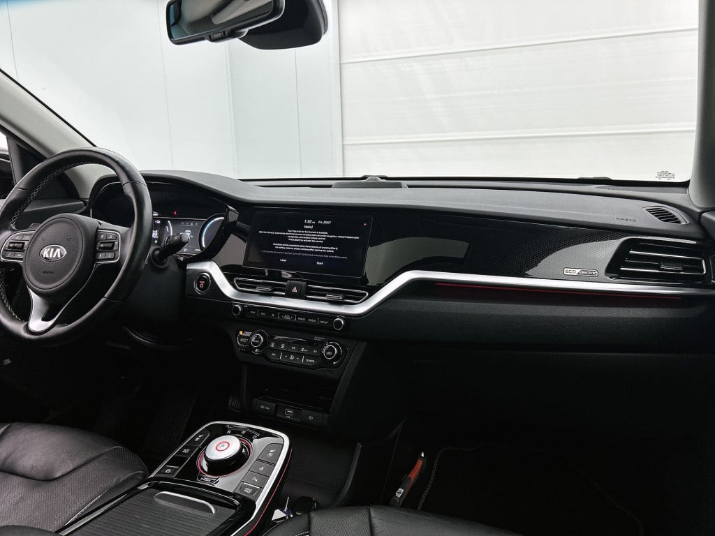 Kia E-niro dynamicplusline 64 kwh |schuif/kanteldak | 3-fase | stoelkoeling
