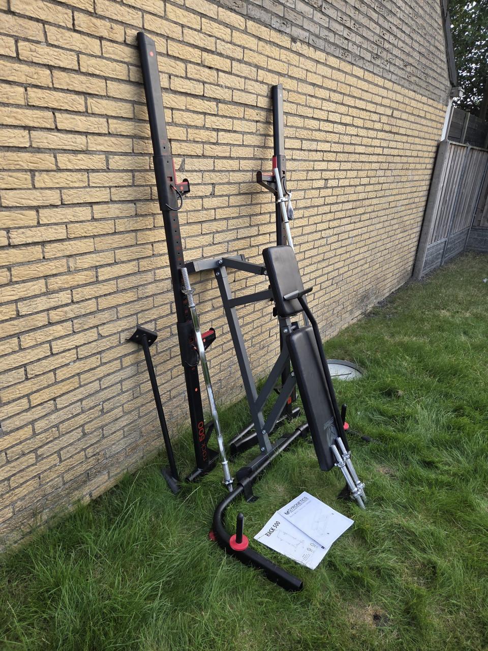 Rack 500, bankje, gewichten ect.