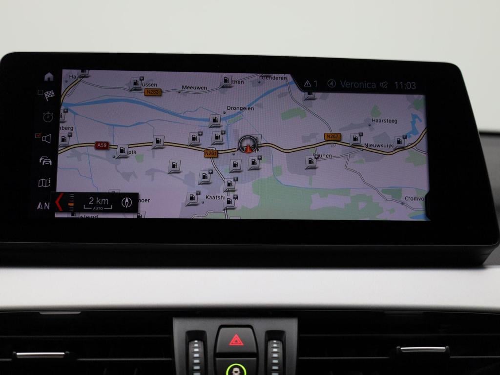 BMW X1 sdrive18i high executive | apple carplay / android auto | stoel- stu