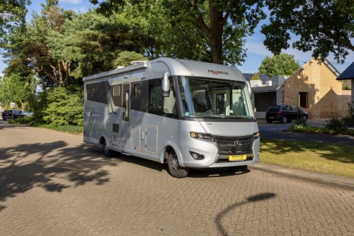 Frankia Platin 7900 GD Mercedes Automaat 2018 met 38.000km full option