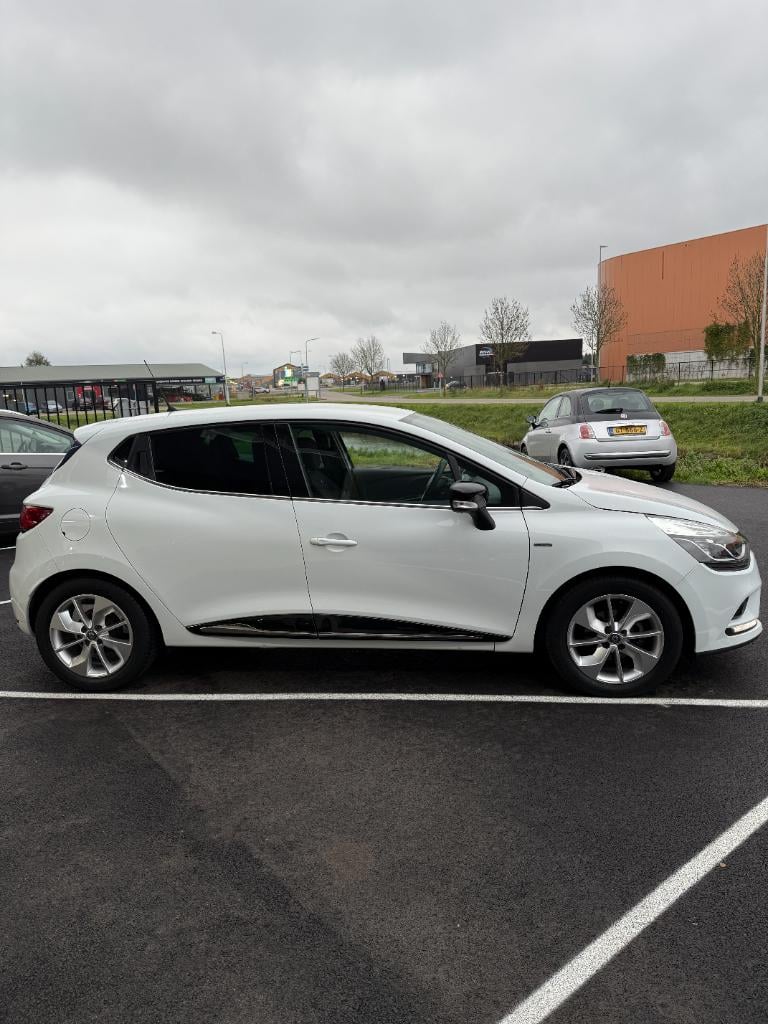 Renault Clio 0.9 - limited