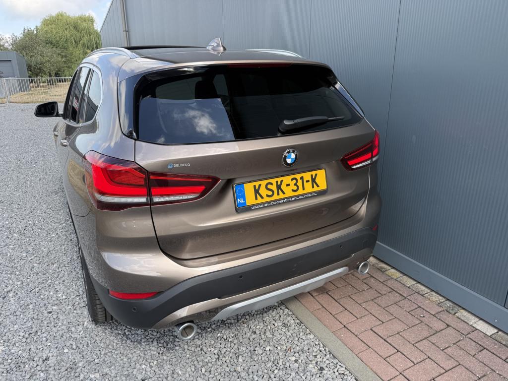 BMW X1 sdrive20i automaat high executive