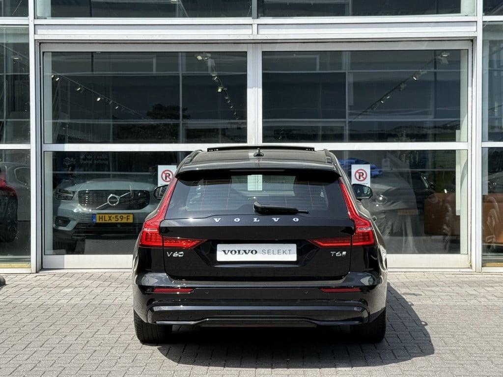 Volvo V60 t6 398pk recharge plus dark| panodak| adap.cruise| trekhaak| cam