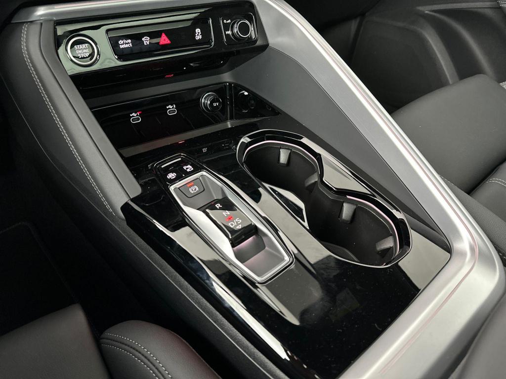 Audi Q5 sportback s edition competition 2.0 tfsi e 270 kw / 367 pk s