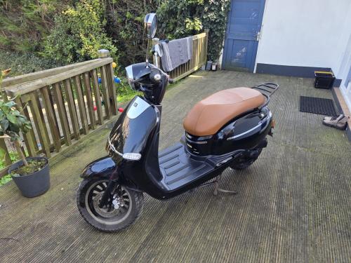 Te koop cruiser bromscooter igs