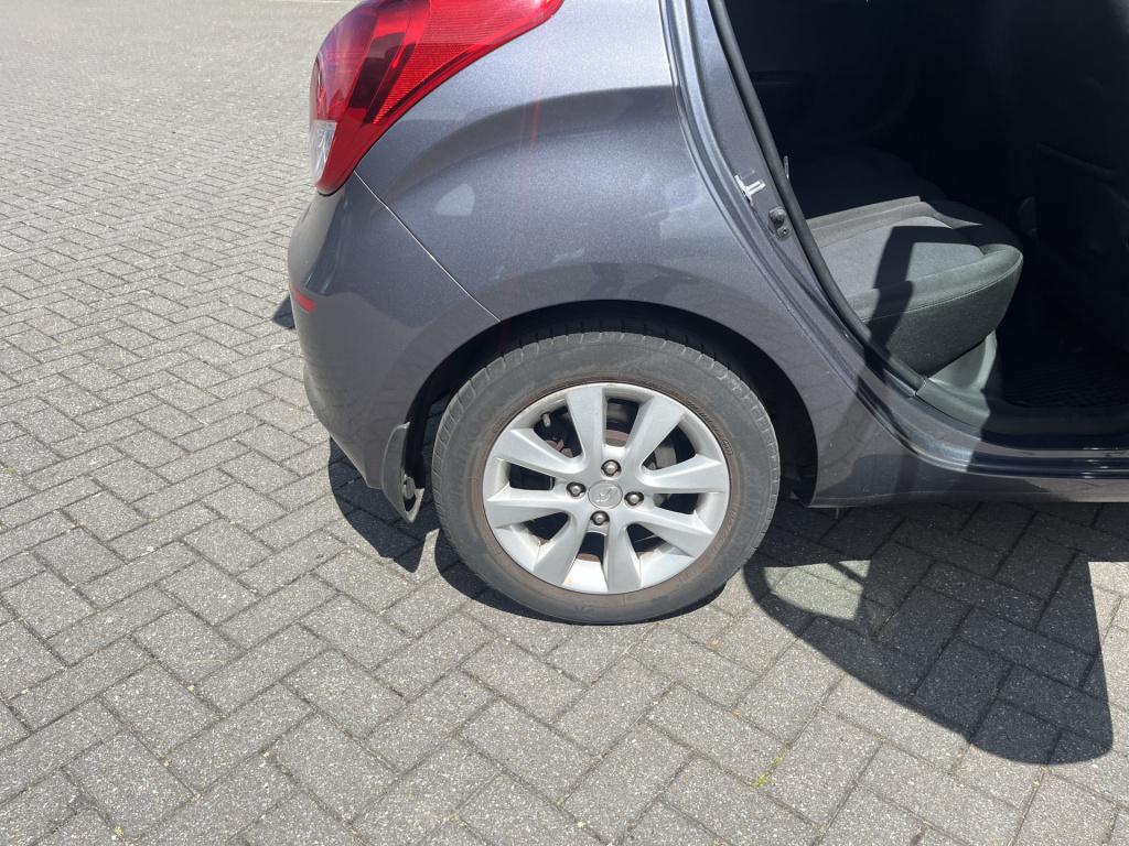 Hyundai I 20 1.2i i-deal
