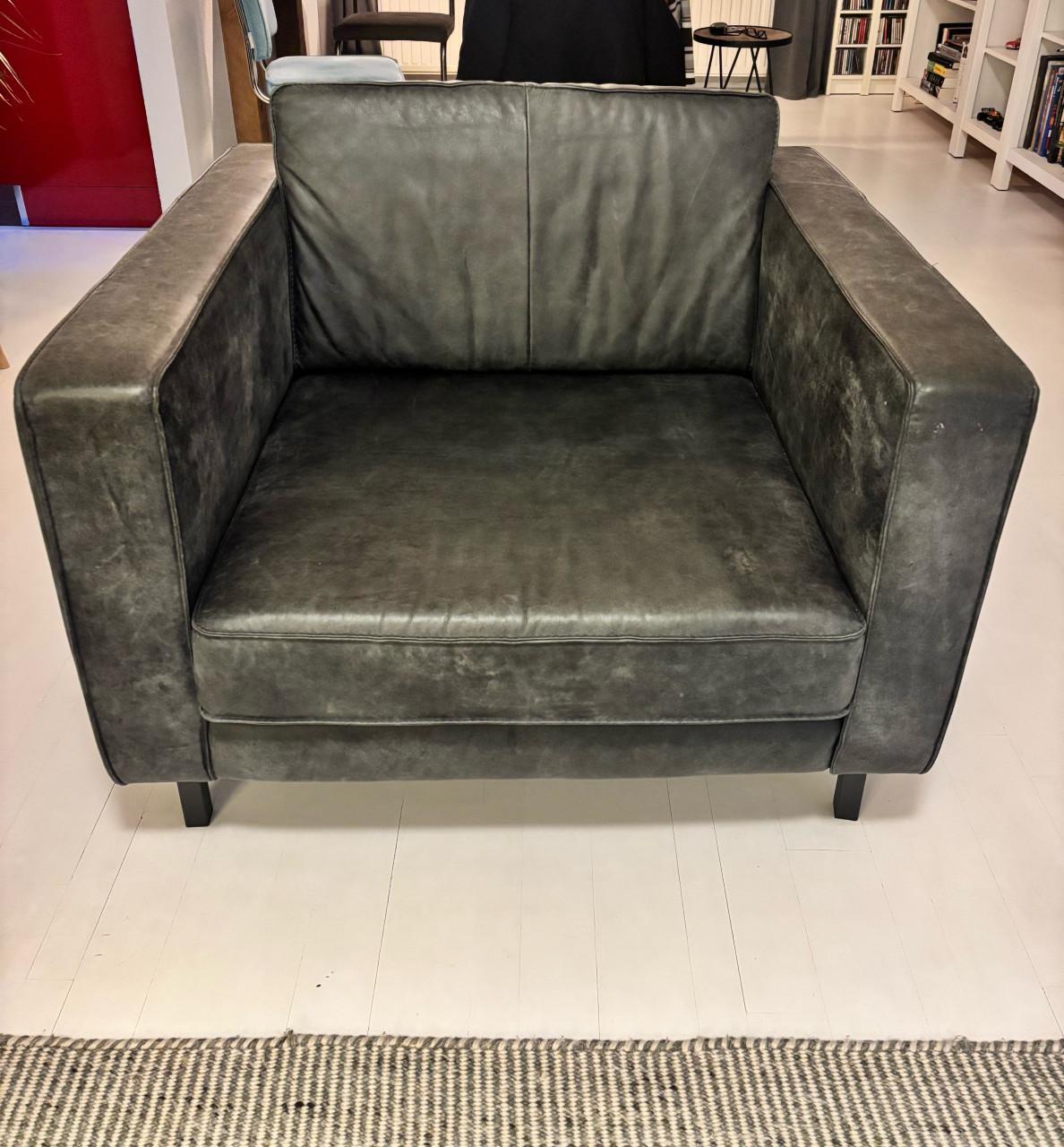 Echt lederen bankstel met hocker en bijpassende stoel