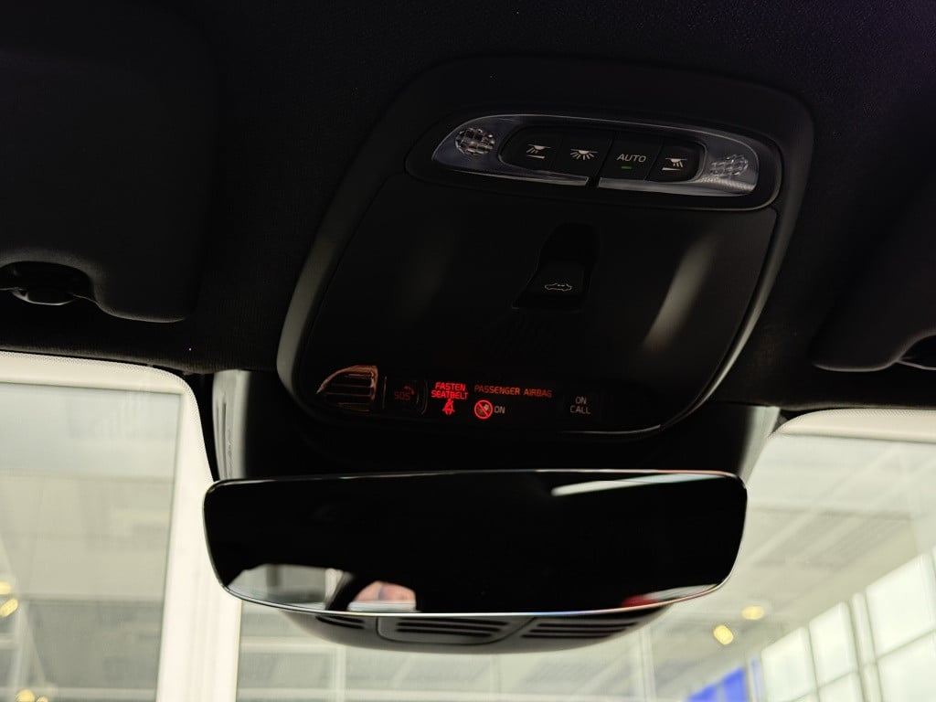 Volvo XC40 t4 211pk recharge ultimate dark | panodak| adap.cruise| leder| c