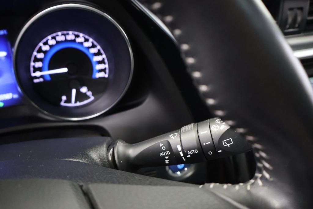 Toyota Auris touring sports 1.8 hybrid dynamic