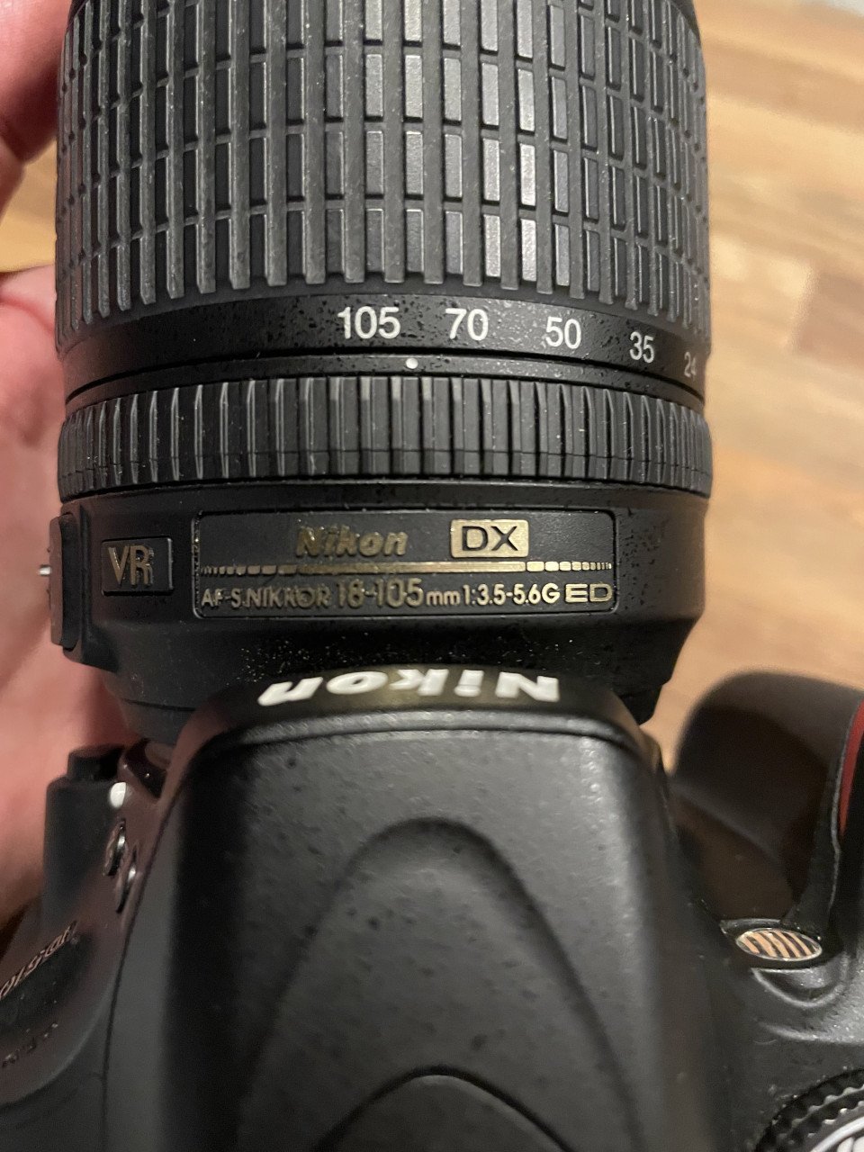 Nikon D5100 digitale spiegelreflex camera + Nikon AF-S DX 18-105mm lens