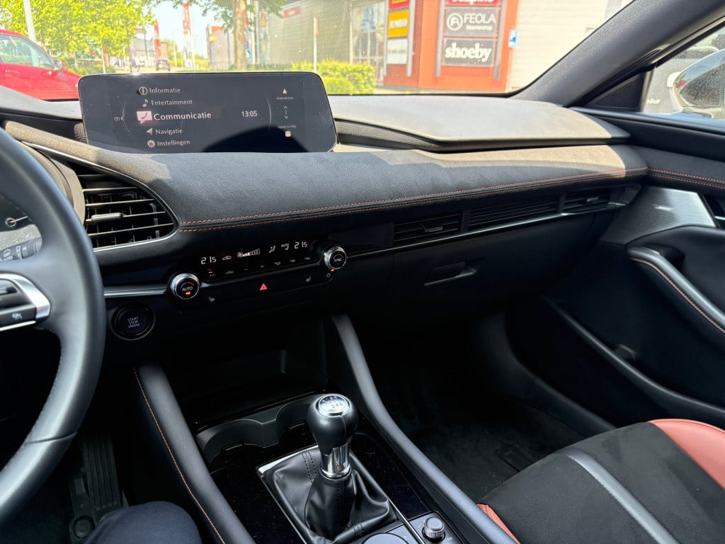 Mazda 3 2.0 e-skyactiv-g m hybrid 122 homura