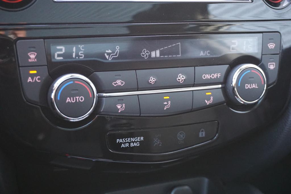 Nissan Qashqai 1.2 tekna - automaat / climate / navi / cruise / leder / cam