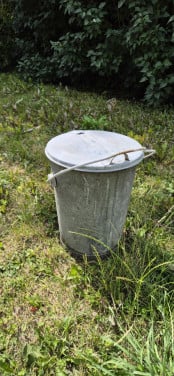 Zinken vuilnisemmer