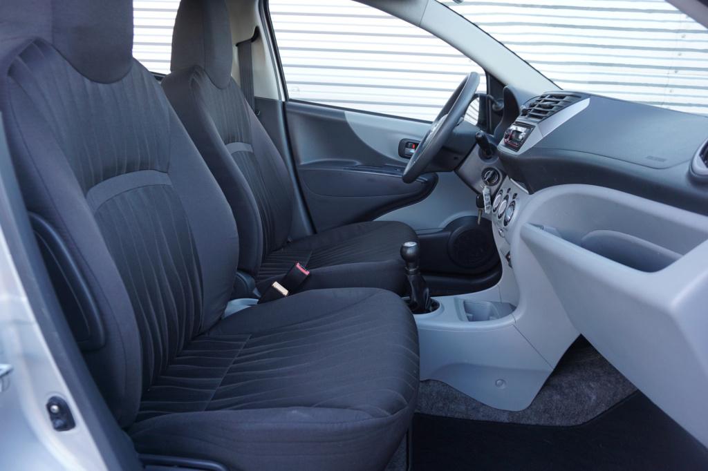 Nissan Pixo 1.0 look airco / elektr. ramen / lm velgen / nap