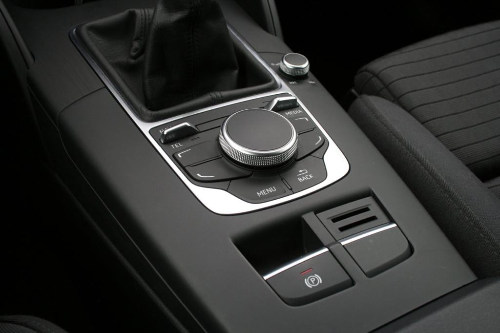 Audi A3 sportback 1.2 tfsi s-line