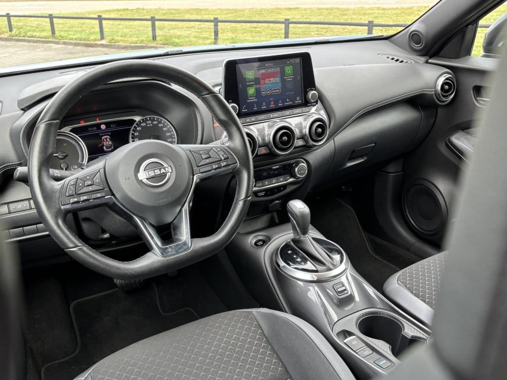 Nissan Juke 1.6 hybrid n-connecta | navigatie | camera | keyless entry | le