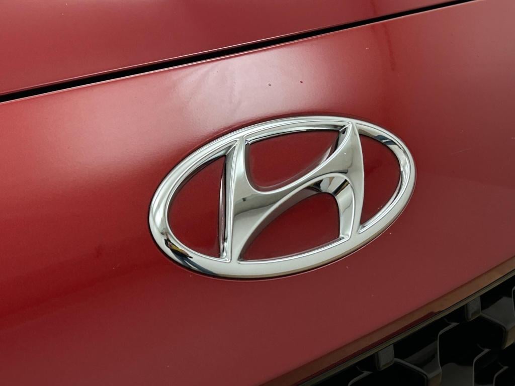 Hyundai Kona occasion 1.6 gdi hev fashion | rood | tweedehands hyundai kona