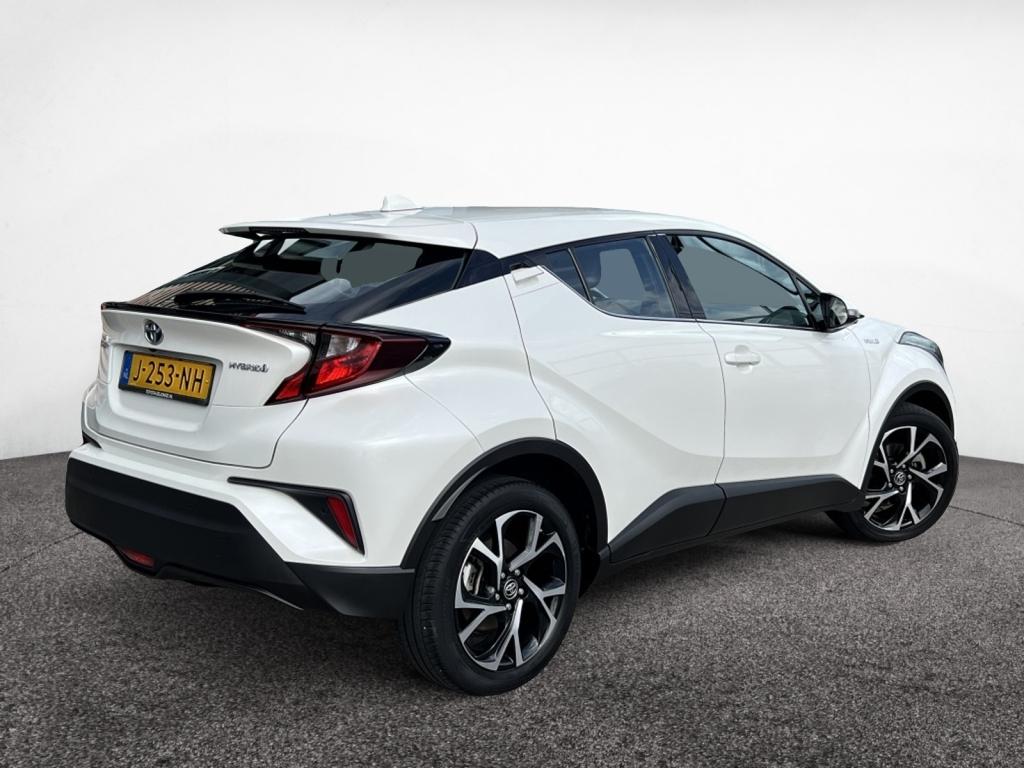 Toyota C-hr 1.8 hybrid dynamic