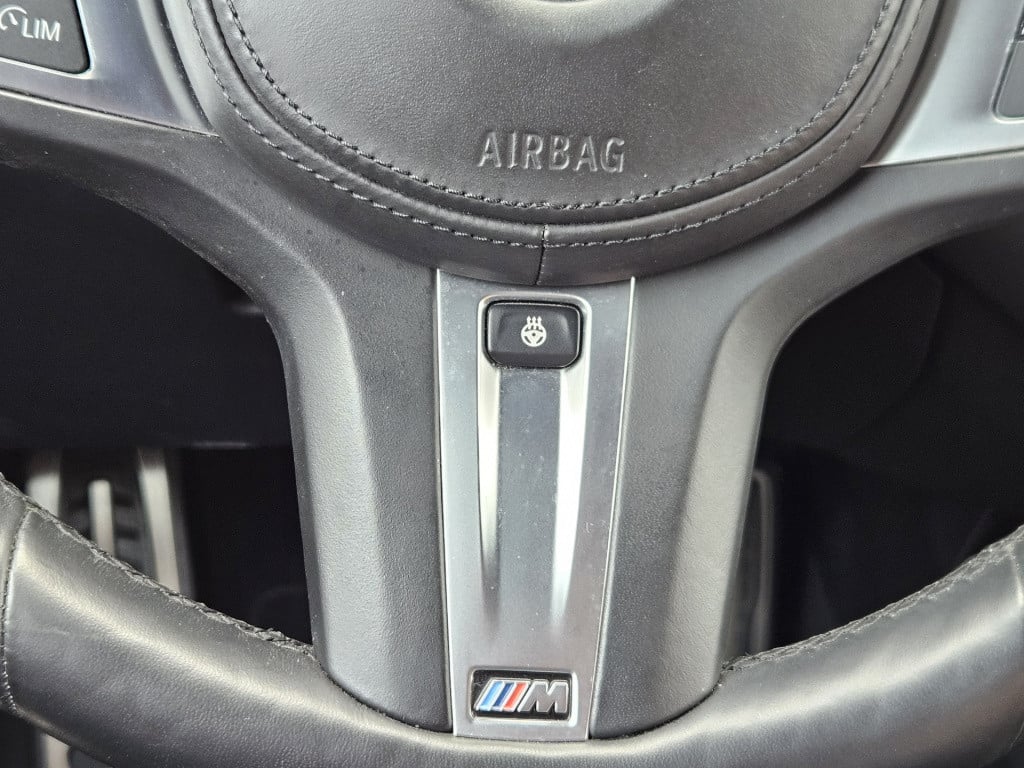 BMW 1 Serie m135i xdrive m-sport pro | irish green