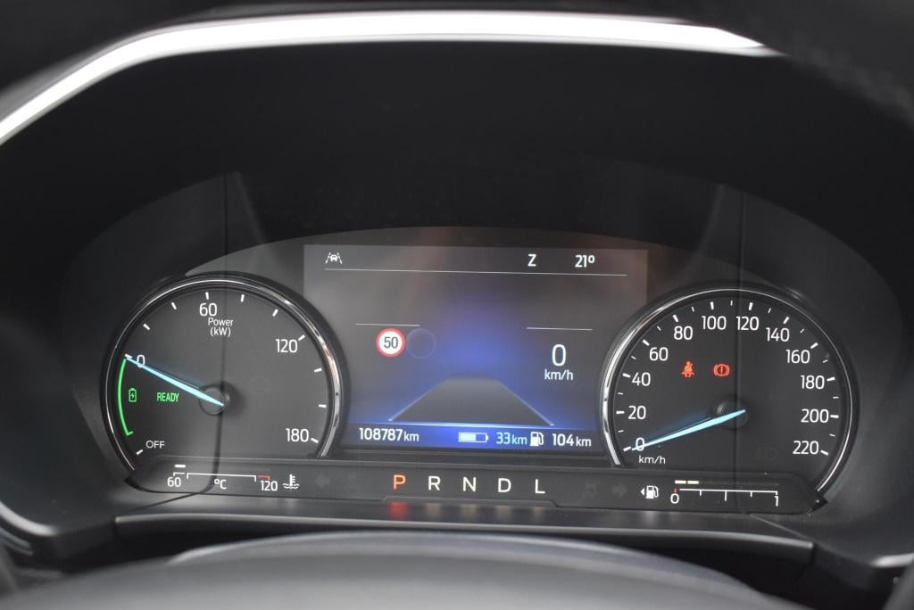 Ford Kuga 2.5 phev titanium x | climate control | adaptive cruise control |