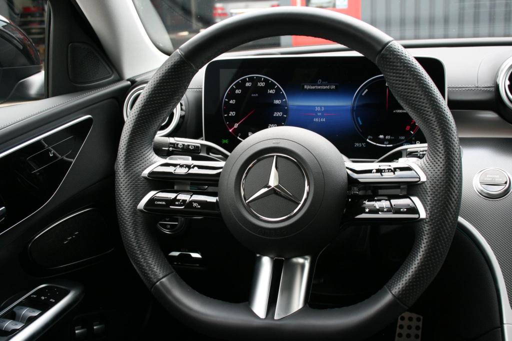 Mercedes-Benz C-Klasse estate 300 e amg line