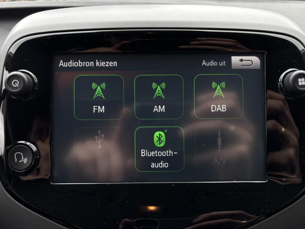 Toyota Aygo 1.0 vvti x-joy/camera/carplay/climate-control