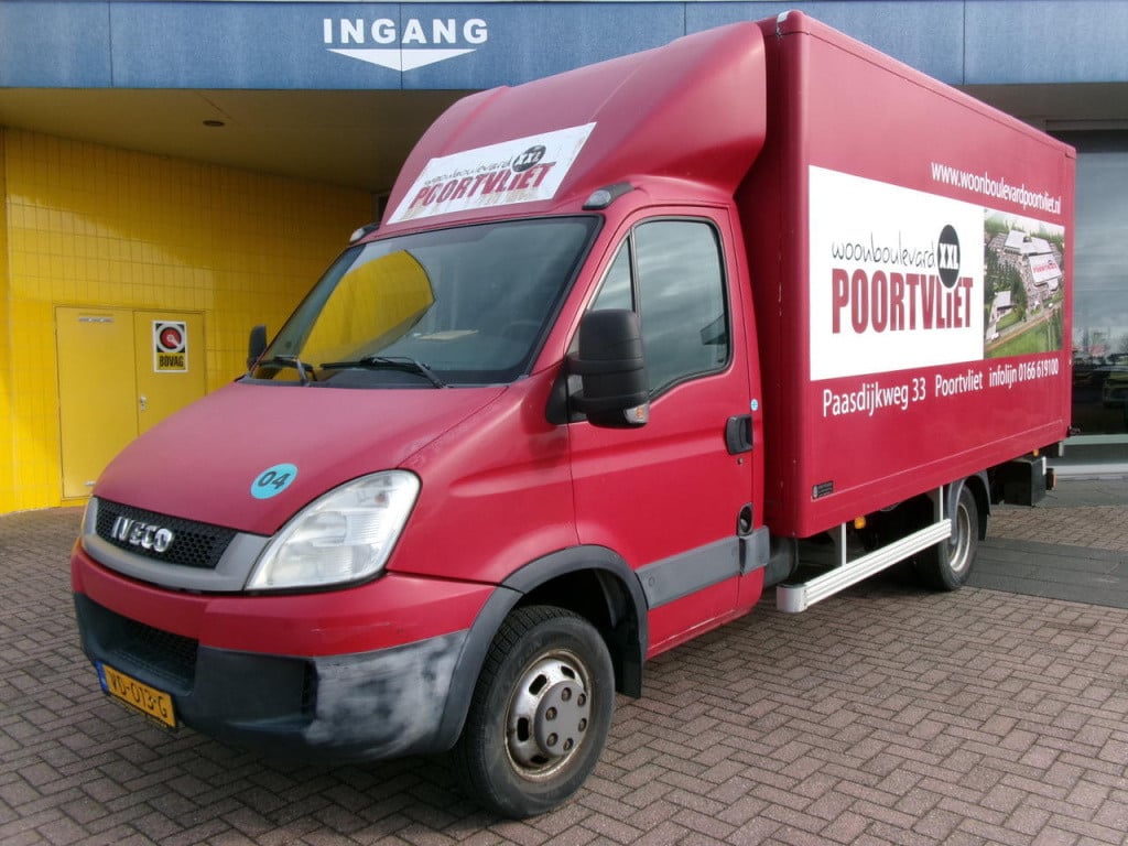 Iveco Daily (auto 02) 35c13 3-zits bakwagen + laadklep